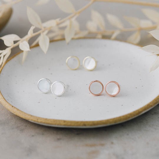 Alluring Studs-mother of pearl