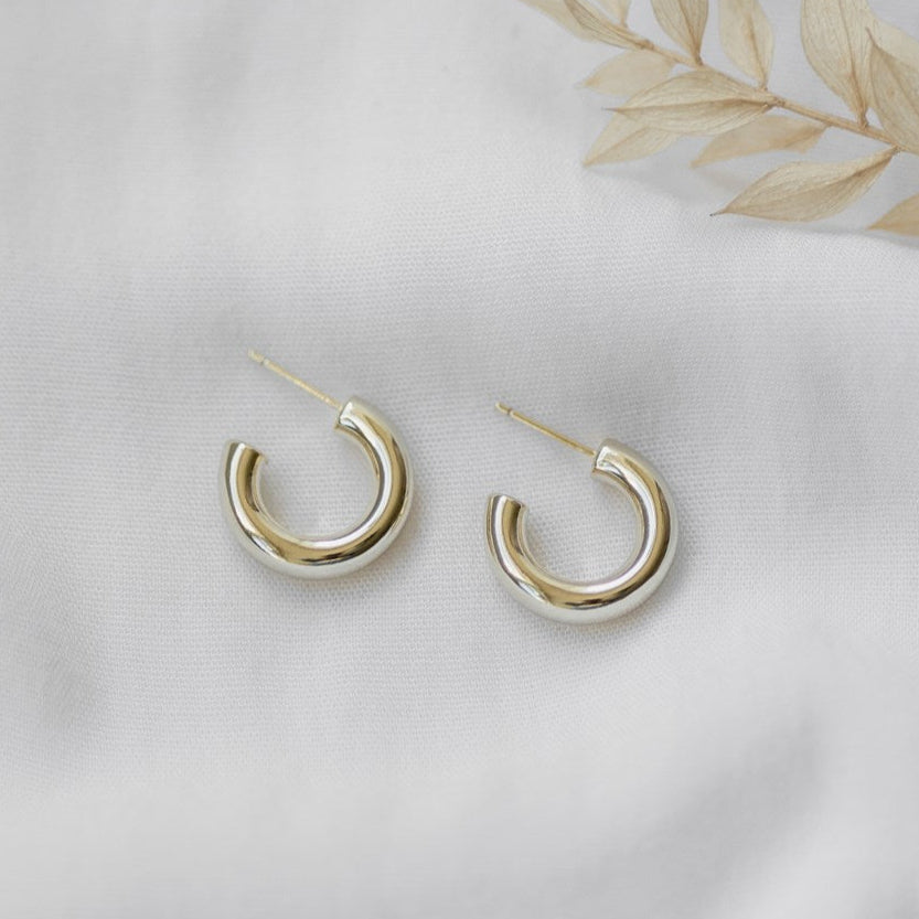 Ample Hoops