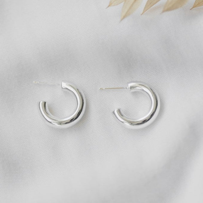 Ample Hoops