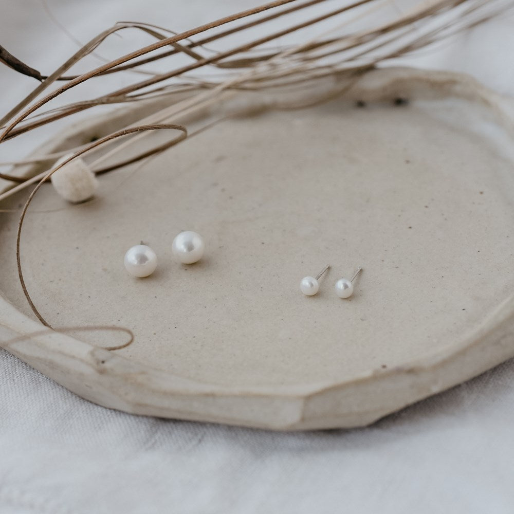 Baby Pearl Studs-white
