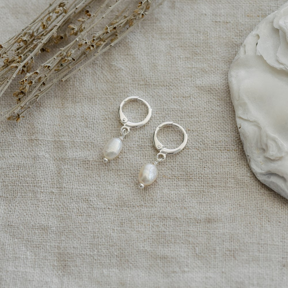 Bitsy Hoops-white pearl