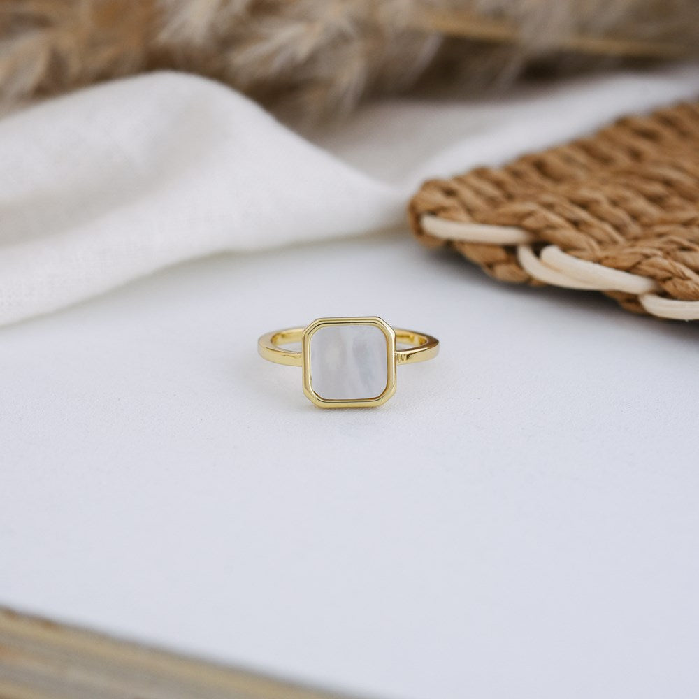 Milan Ring-mother of pearl