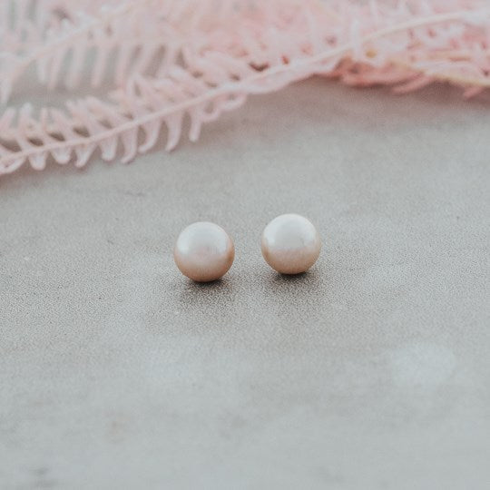 Pearl Studs-pink