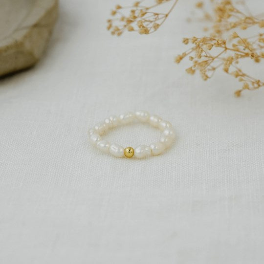 Sweet N Simple Ring-white pearl
